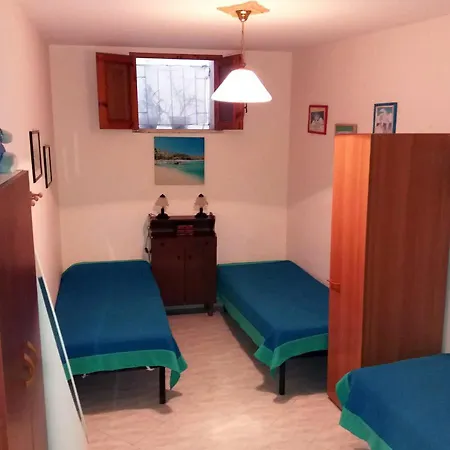Trilocale 5 Posti Letto A Pochi Passi Dal Mare Lipari